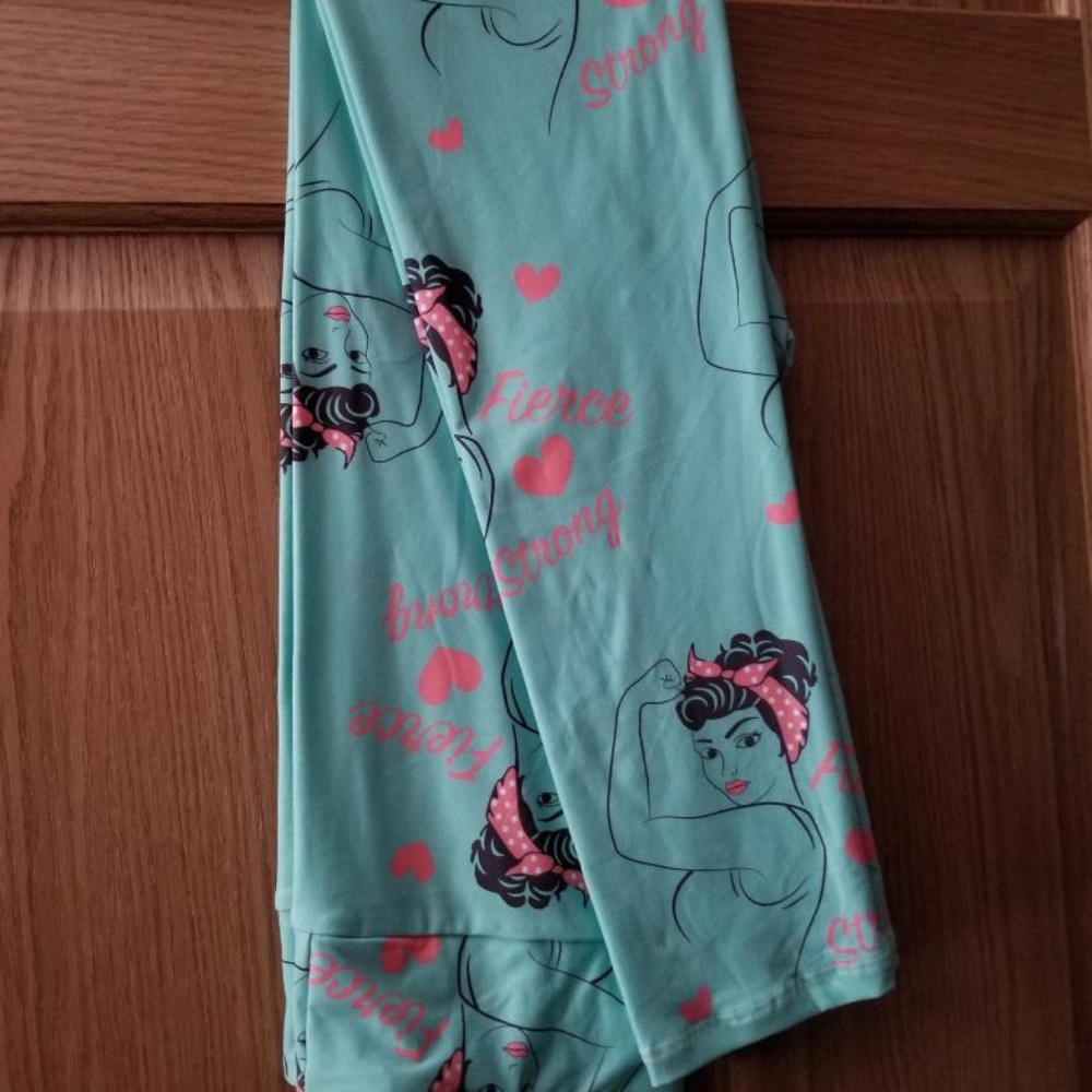 Custom Buttery Soft Leggings  OS 4-14
